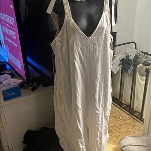 Elegant White Maxi Dress